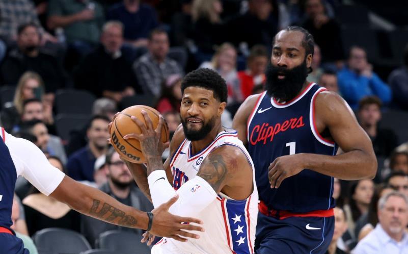 AA, 膝盖伤势 AA, 膝盖伤势