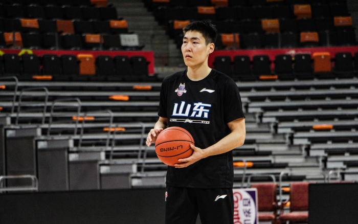 规赛, 但仅效力一 规赛, 但仅效力一